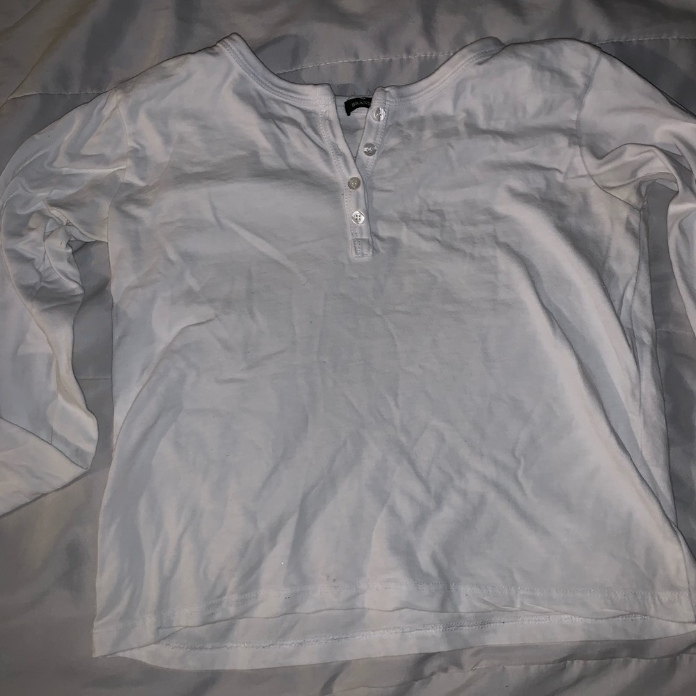 Brandy Melville Ashlyn button top